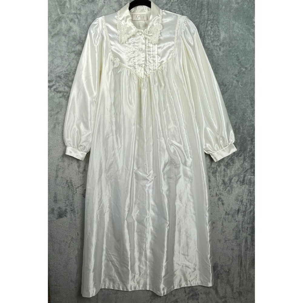 Aria Satin Nightgown Large Vintage 90s Y2K Cottagecore Embroidery Dainty Modest‎